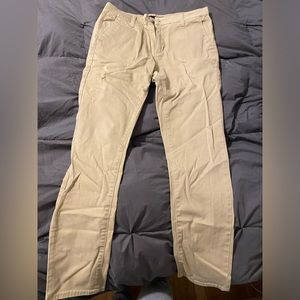 Men’s Khaki Pants